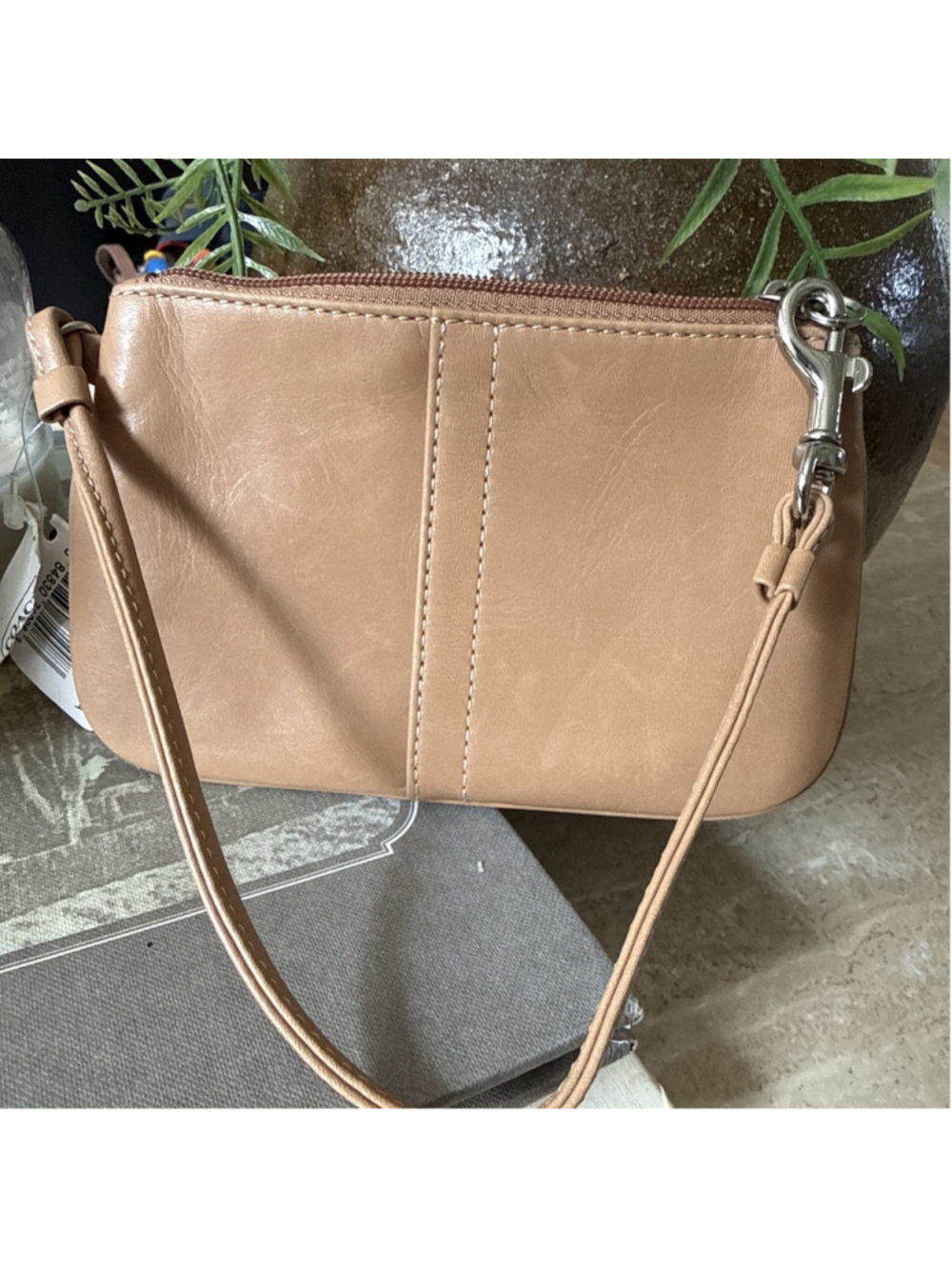 Coach Small Wristlet Camel Tan Smooth Leather F42389 NwT